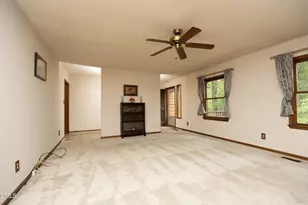 9816 Leslie Dr, Chapel Hill, NC 27516 - Photo 5