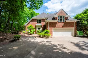 10234 Governors Dr, Chapel Hill, NC 27517 - Photo 9
