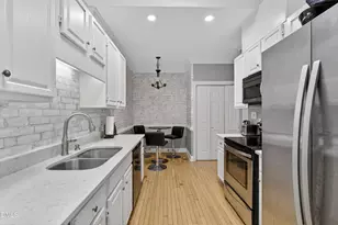 8313 Wycombe Ln, Raleigh, NC 27615 - Photo 9