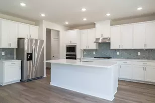 163 N Field Sparrow Wy, Clayton, NC 27520 - Photo 3