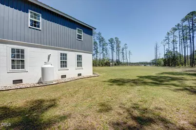 10586 Nc 304 Hwy, Mesic, NC 28515 - Photo 5