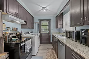 860 Nelson St, Henderson, NC 27536 - Photo 13