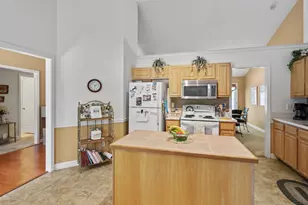 670 Huntingdon St, Elon, NC 27244 - Photo 9