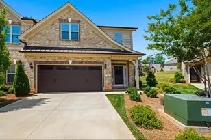 978 Bonanza Ln, Mebane, NC 27302 - Photo 1