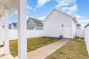 205 Buckhorn Br Pk, Clayton, NC 27520 - Photo 17