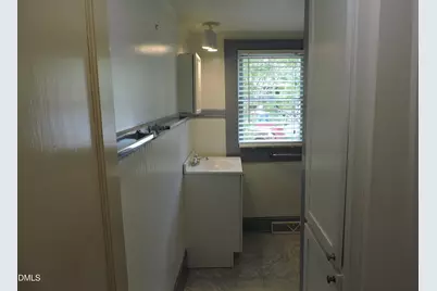 116 W West Hill Avenue S, Hillsborough, NC 27278 - Photo 11