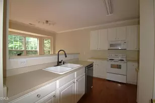 2517 Valley Haven Dr, Raleigh, NC 27603 - Photo 9