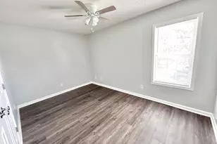 620 E Davis St, Burlington, NC 27215 - Photo 9