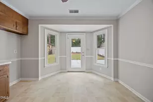 140 Rollingwood Dr, Dunn, NC 28334 - Photo 15