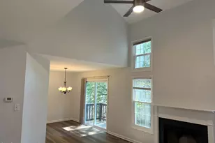 105 Highfalls Ct, Cary, NC 27519 - Photo 11
