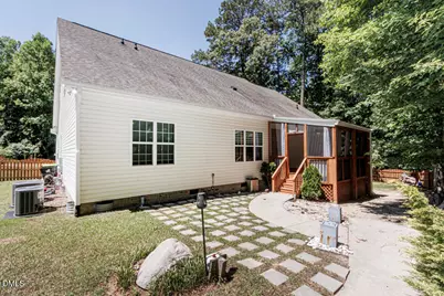 330 Carolina Oaks Avenue, Smithfield, NC 27577 - Photo 7