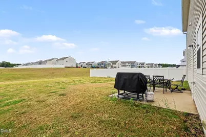 1476 Burgundy Bluff Lane, Zebulon, NC 27597 - Photo 25