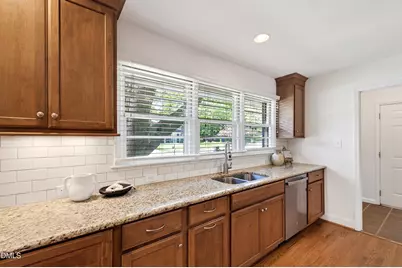 908 Brookwood Drive, Raleigh, NC 27607 - Photo 15