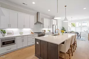 811 Maple Berry Ln, Raleigh, NC 27607 - Photo 5