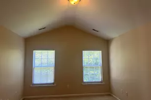 18 Grosbeak Ln, Durham, NC 27713 - Photo 9