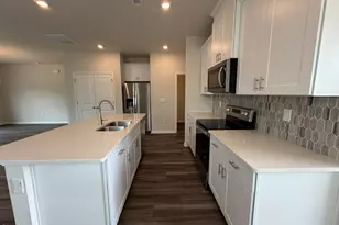 932 Clearhaven Ln, Fuquay Varina, NC 27526 - Photo 7