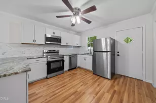 7221 Pilgrim Rd, Raleigh, NC 27616 - Photo 9