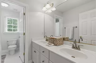 105 Tavernelle Pl, Cary, NC 27519 - Photo 17