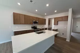 300 Allegheny Dr, Sanford, NC 27330 - Photo 5
