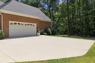 3806 Green Cove Ln, Rocky Mount, NC 27804 - Photo 5