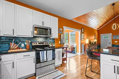 3241 Rowena Avenue, Durham, NC 27703 - Photo 13