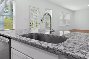 526 Claftin St, Sanford, NC 27330 - Photo 7