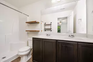 81 Hill Shore Ln, Clayton, NC 27527 - Photo 3