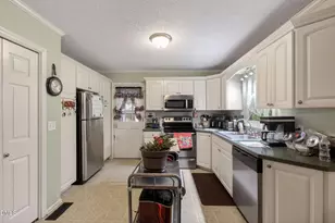 118 Castle Cir, Smithfield, NC 27577 - Photo 21