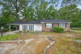 118 Castle Cir, Smithfield, NC 27577 - Photo 3