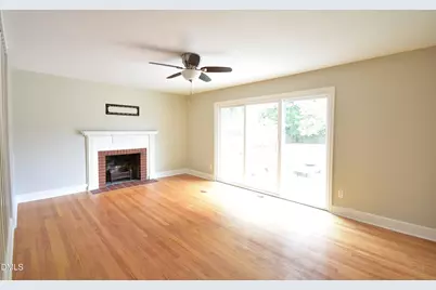 1011 S 1st Street, Smithfield, NC 27577 - Photo 5