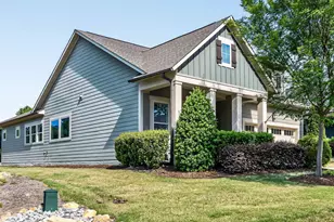 63 Middleton Pl, Chapel Hill, NC 27516 - Photo 3