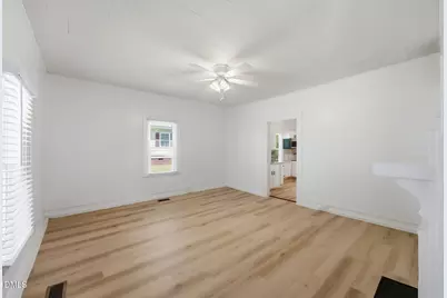 607 Seymour Street, Graham, NC 27253 - Photo 5
