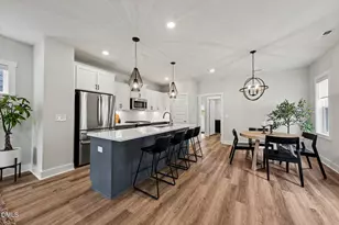 138 Weavers Grv Dr, Chapel Hill, NC 27514 - Photo 3