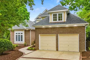 81002 Alexander, Chapel Hill, NC 27517 - Photo 5