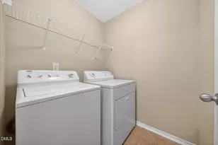 412 Longchamp Ln, Cary, NC 27519 - Photo 15