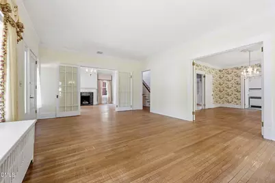804 W Davis Street, Burlington, NC 27215 - Photo 11