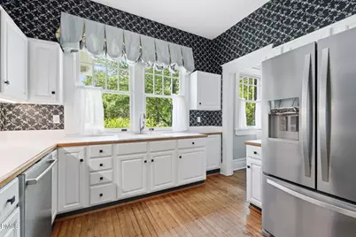 804 W Davis Street, Burlington, NC 27215 - Photo 23