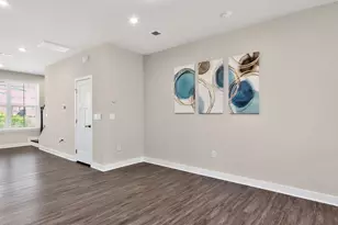 920 Channing Park Cir, Cary, NC 27519 - Photo 7