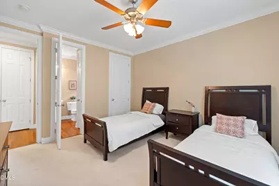 400 Allenhurst Place, Cary, NC 27518 - Photo 9