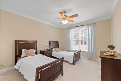400 Allenhurst Place, Cary, NC 27518 - Photo 9