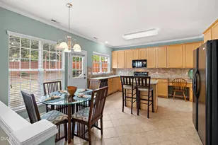 7400 Silver View Ln, Raleigh, NC 27613 - Photo 11