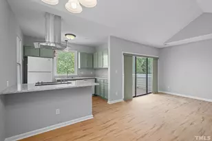 1021 Brighthurst Dr, Raleigh, NC 27605 - Photo 7
