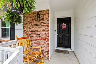 3228 Old Oak Ln, Hope Mills, NC 28348 - Photo 1