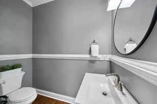 401 Vatersay Dr, Apex, NC 27502 - Photo 5