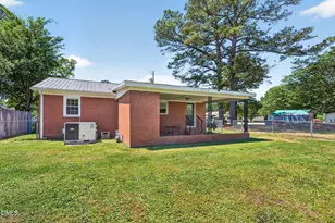 407 E Pearsall St, Dunn, NC 28334 - Photo 23