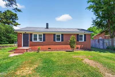 407 E Pearsall Street, Dunn, NC 28334 - Photo 3