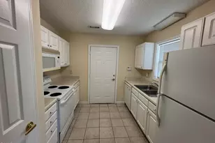 2520 Gordon Glen Ct, Raleigh, NC 27617 - Photo 11