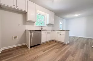 409 Black Forest Dr, Clayton, NC 27527 - Photo 7