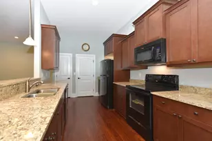 242 Hales Wood Rd, Chapel Hill, NC 27517 - Photo 5