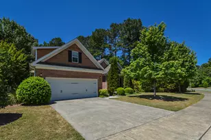 242 Hales Wood Rd, Chapel Hill, NC 27517 - Photo 3